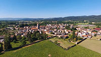 Balade en famille autour de Marsac-en-Livradois : À la découverte des jardins et du pisé sur un air de fanfare ! dans le 63 - Puy-de-Dôme